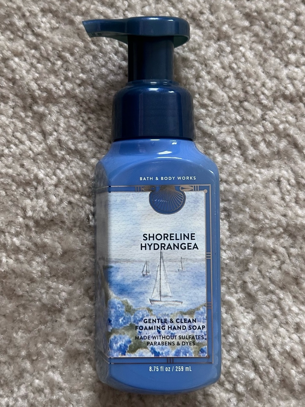 Bath & Body Works - Shoreline Hydrangea Foaming Hand Soap